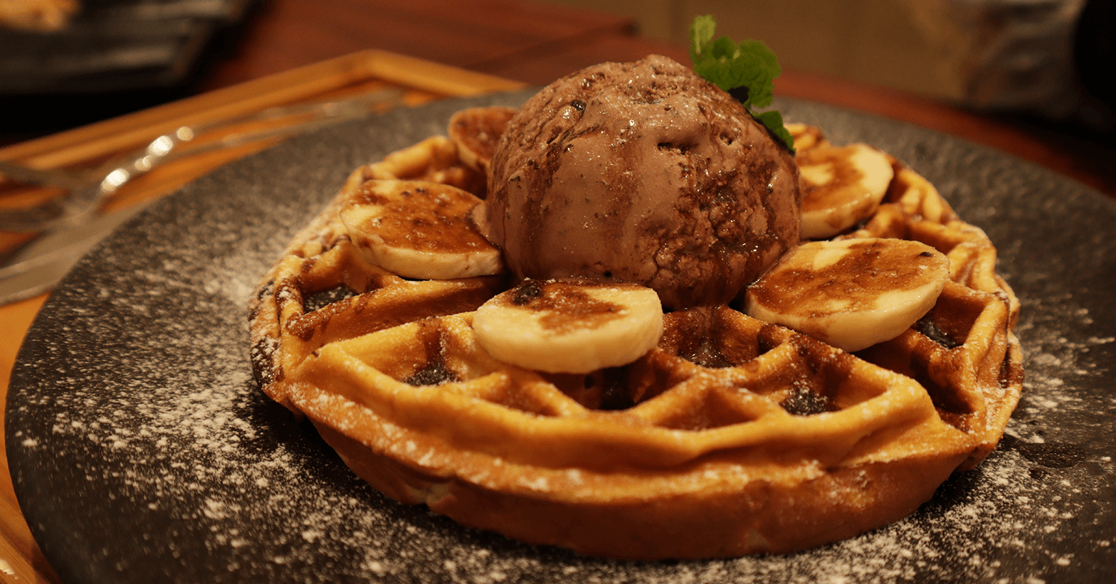 SG Halal Deals Tokyo Shokudo Halal Japanese Chocolate Banana Waffle